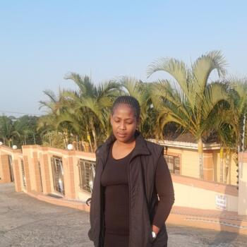 Babysitter KwaDukuza: Nombuso