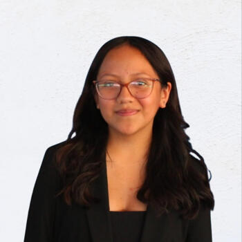 Niñera Santa Rosa Jauregui: Angélica