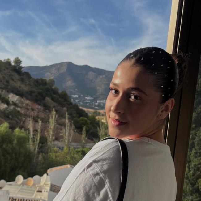 Babysitter in Almería: Andrea