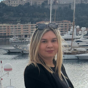 Babysitter Saint-Paul-en-Chablais: Elise