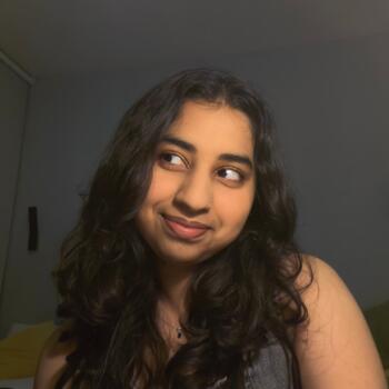 جليسة أطفال دبي: Kavya