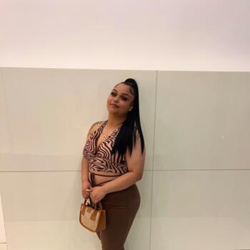 Babysitter in Toronto: Chynna