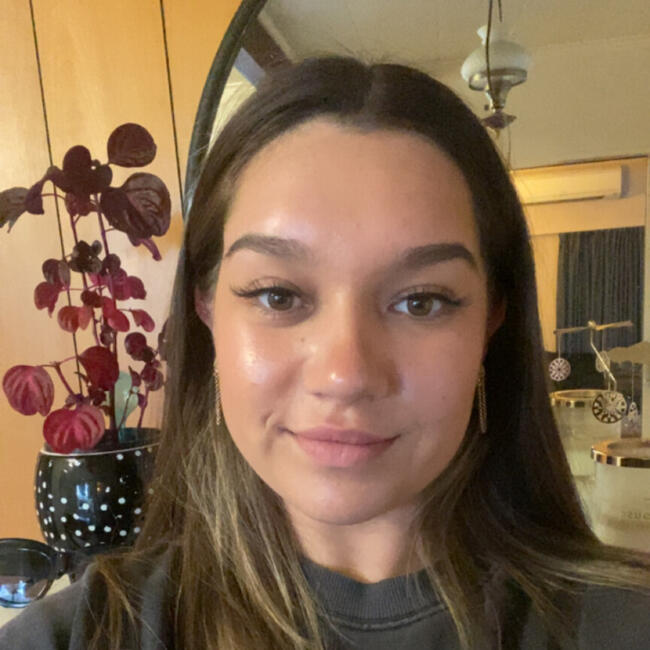 Babysitter in Napier City: Paige