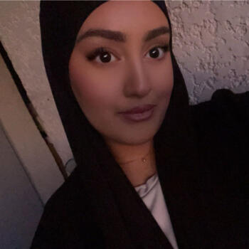 Babysitter in Nîmes: Hajar