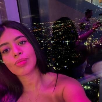 Babysitter in Sydney: Carla