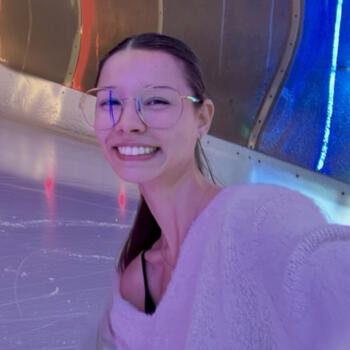 Babysitter in Lunel: Manon