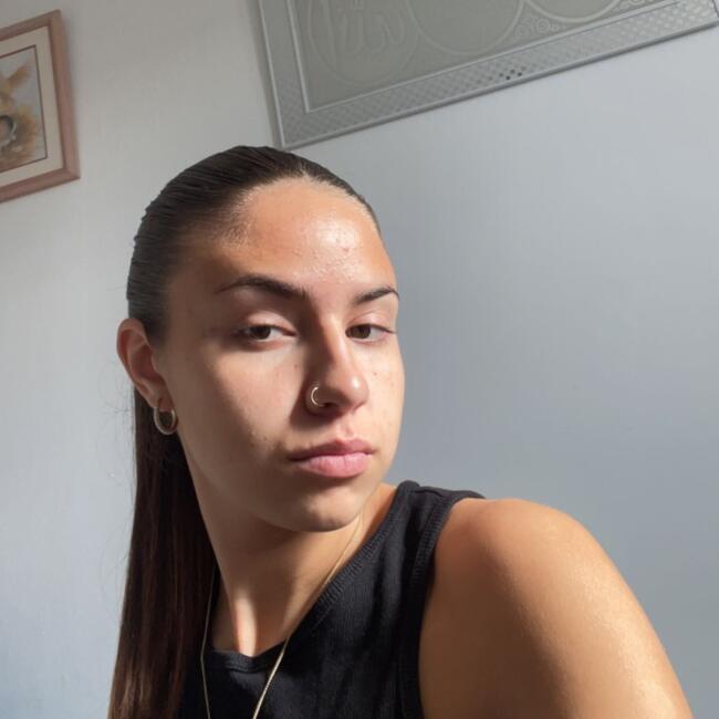 Babysitter in Marignane: Ines