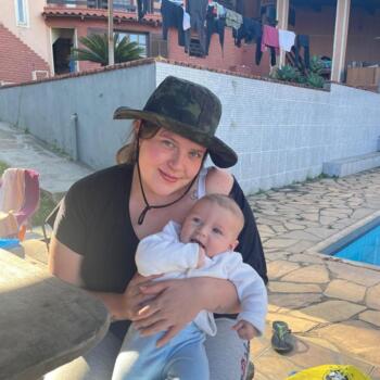 Trabajo para niñera en Betim: trabajo para niñera Gabriela