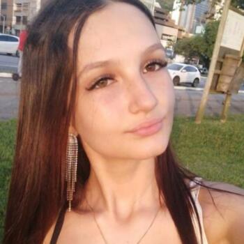 Babysitter in Florianópolis: Yasmin