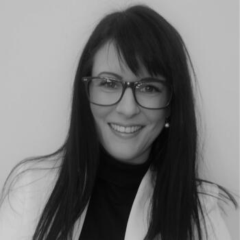 Nanny munka Felsőlajos területén: bébiszitter munka Regina