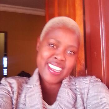 Nanny Tembisa (Gauteng): Nonhlanhla