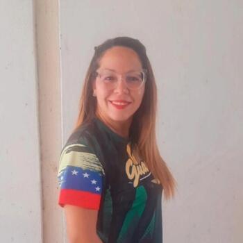 Niñera Naguanagua: Enny