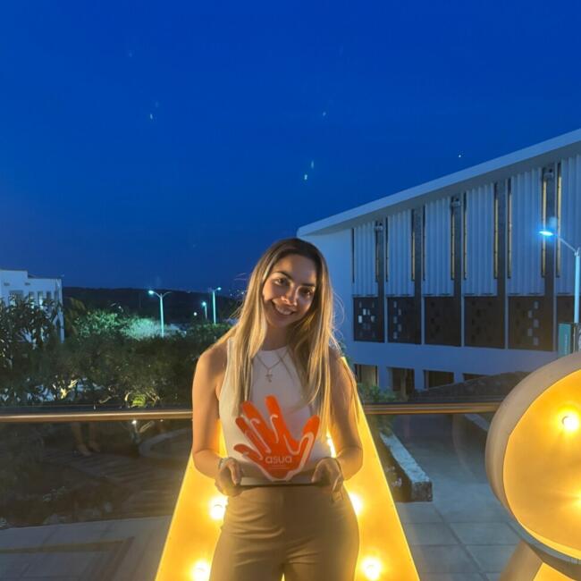 Babysitter in Juriquilla: Ambar