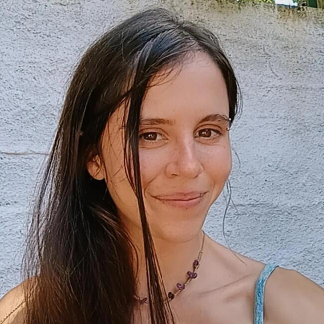 Babá em Imbituba: Laura