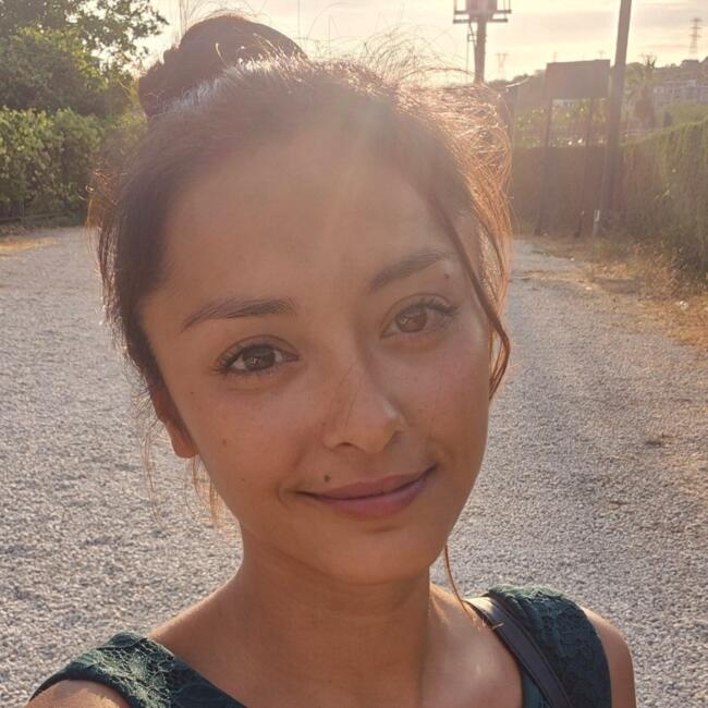 Babysitter in Höri: Jasmine