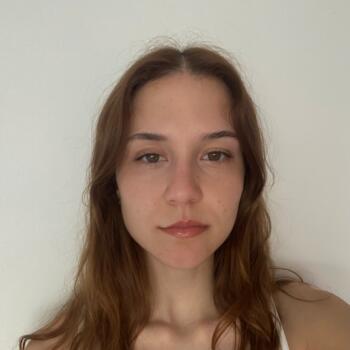 Babysitter in Setúbal: Daniela