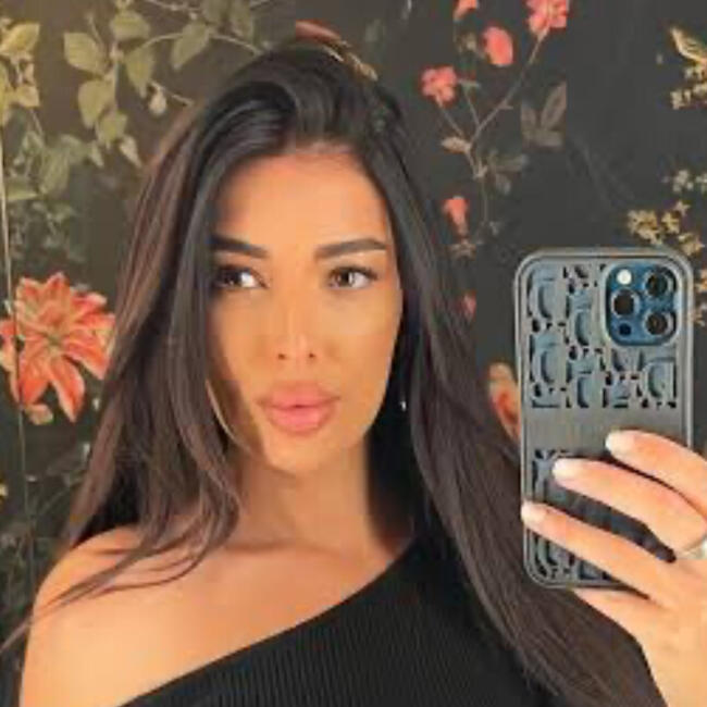 Babysitting job in Ágios Týchon: Veronika