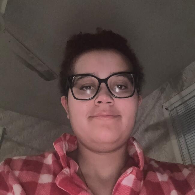 Baby-sitter in Louisville: Nyota