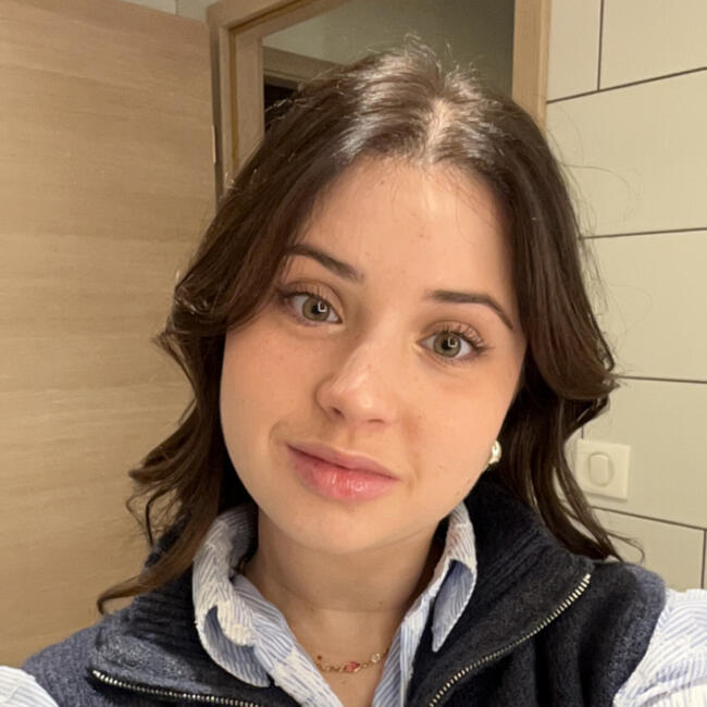 Babysitter in Lyon: Lilou