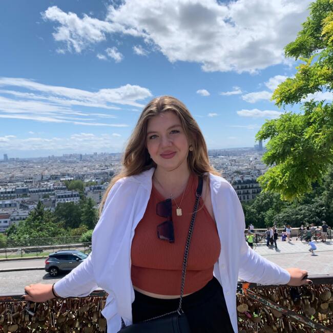 Baby-sitter in Grüt: Sophie