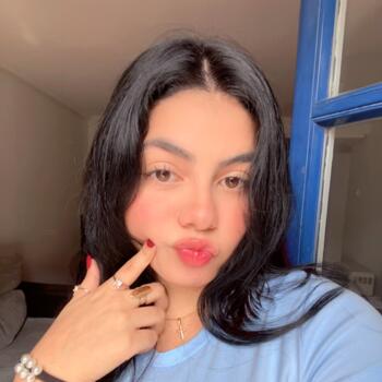 Niñera Irún: Mishel