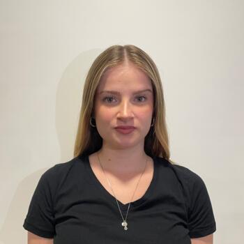 Babysitter in el Prat de Llobregat: Esther