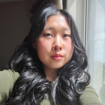 Baby-sitter in Calgary: Christina