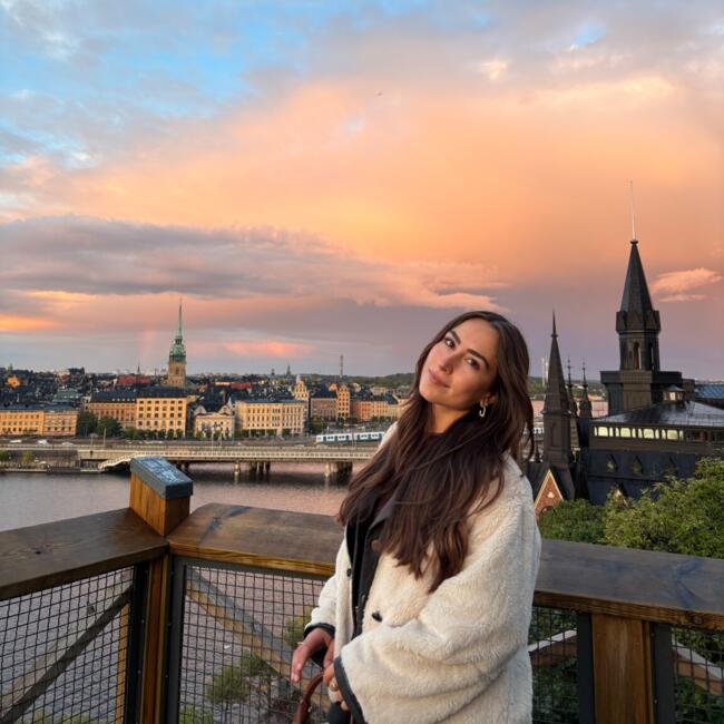 Babysitter in Solna: ELENI