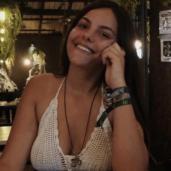 Babysitter Estoril: Bia