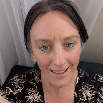 Babysitter Hobart: Carly