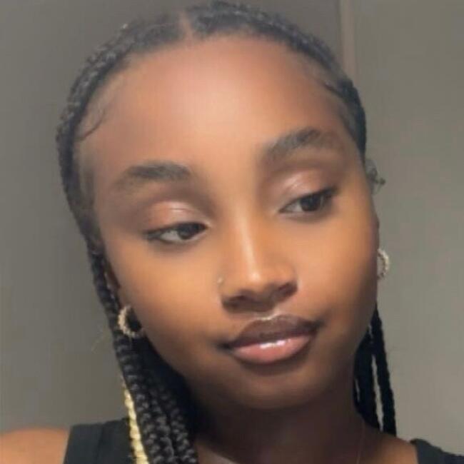 Babysitter in Reims: Naima