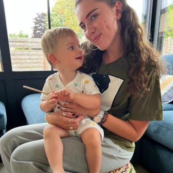Babysitter in Paris: Samantha