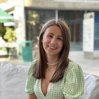 Barnevakt i Askim: Hedda