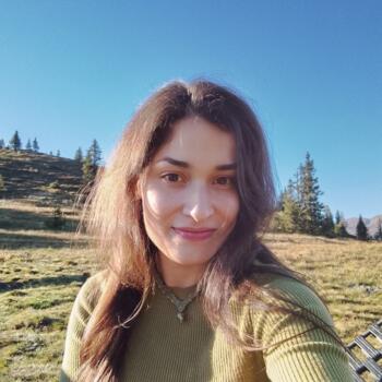 Babysitter in Vienna: Adina