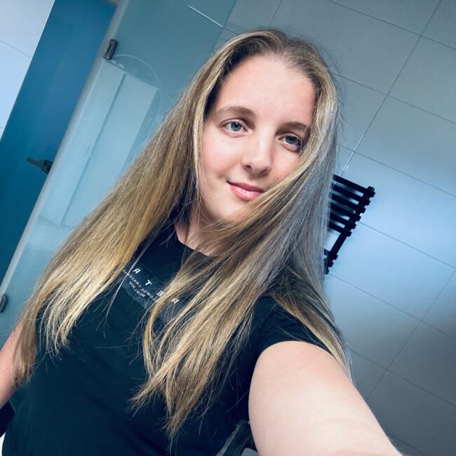 Bébiszitter Pilisvörösvár területén: Petra