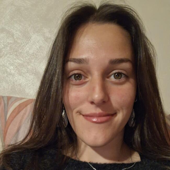 Babysitter in Coffs Harbour: Gloria