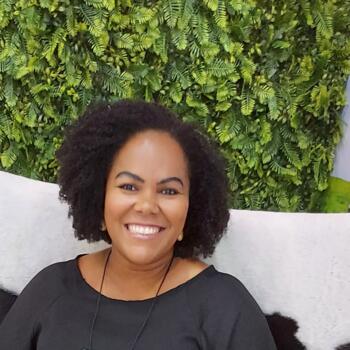 Emprego de babá em Porto Seguro: emprego de babá Jordânia
