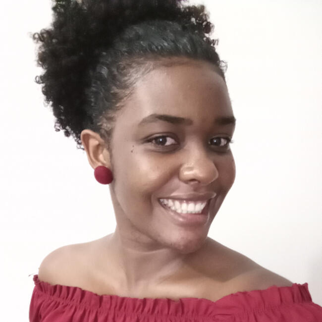 Babysitter in Seixal: Helga