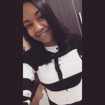 Babysitter in Barueri: Mayara