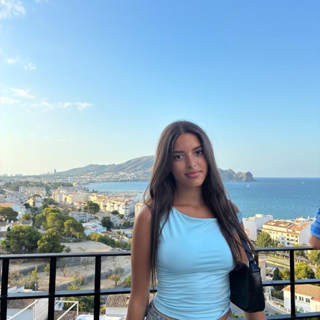 Babysitter in Boulogne-Billancourt: Ghizlene