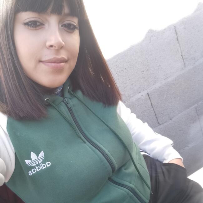 Niñera en González Catán: Yanina