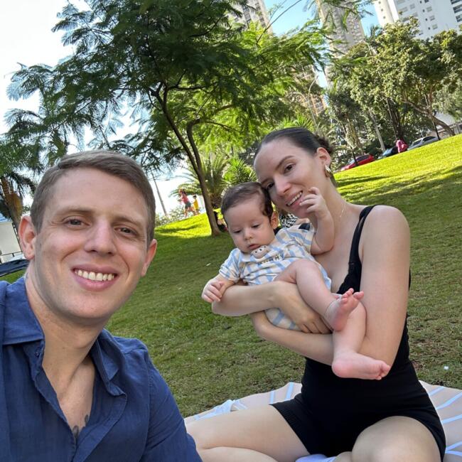 Emprego de babá em Aparecida de Goiânia: Henrique
