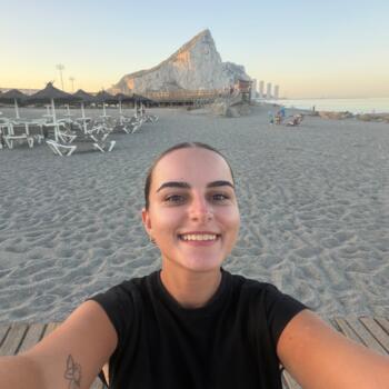 Niñera Rincón de la Victoria: Adriana