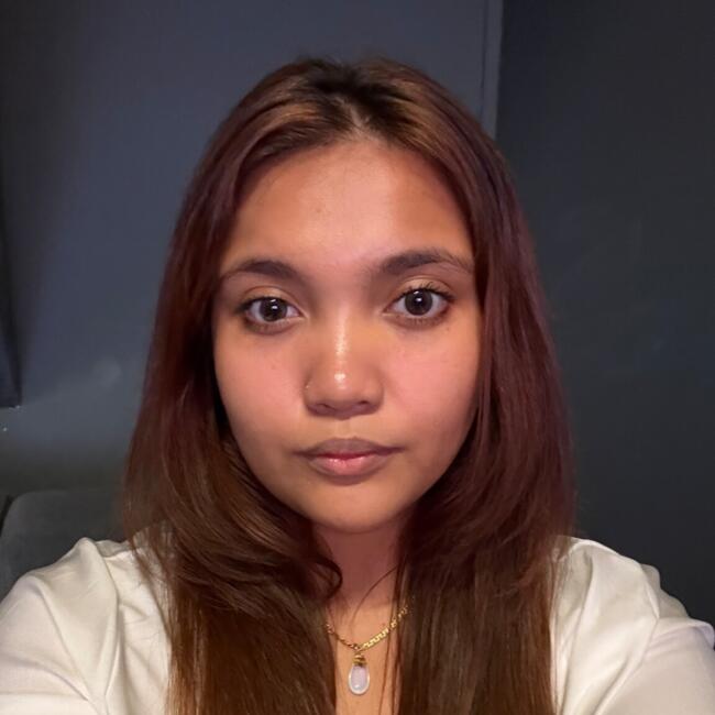 Babysitter in Singapore Island: Ain