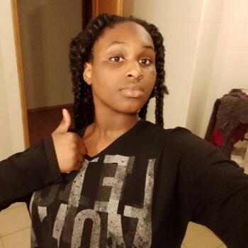 Baby-sitter in Lille: Melinda