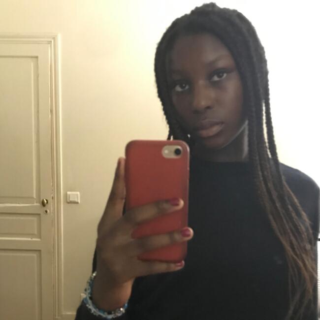 Babysitter in Paris: Mabintily