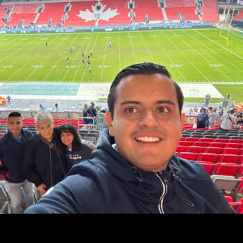Baby-sitter in Toronto: Gerardo