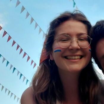 Oppas in Den Haag: Camilla