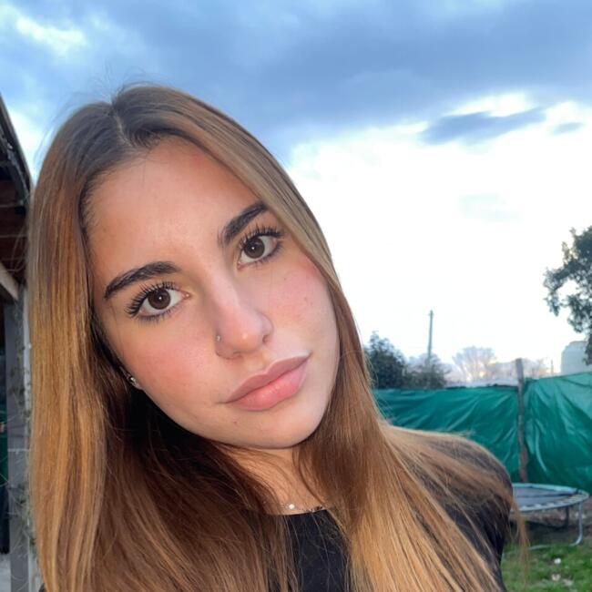 Babysitter in Villa Rosa: Costanza