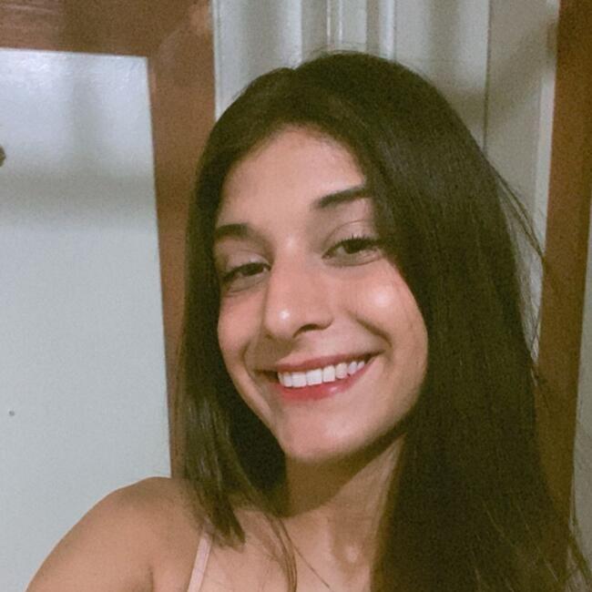 Babysitter in Tramandaí: Julia